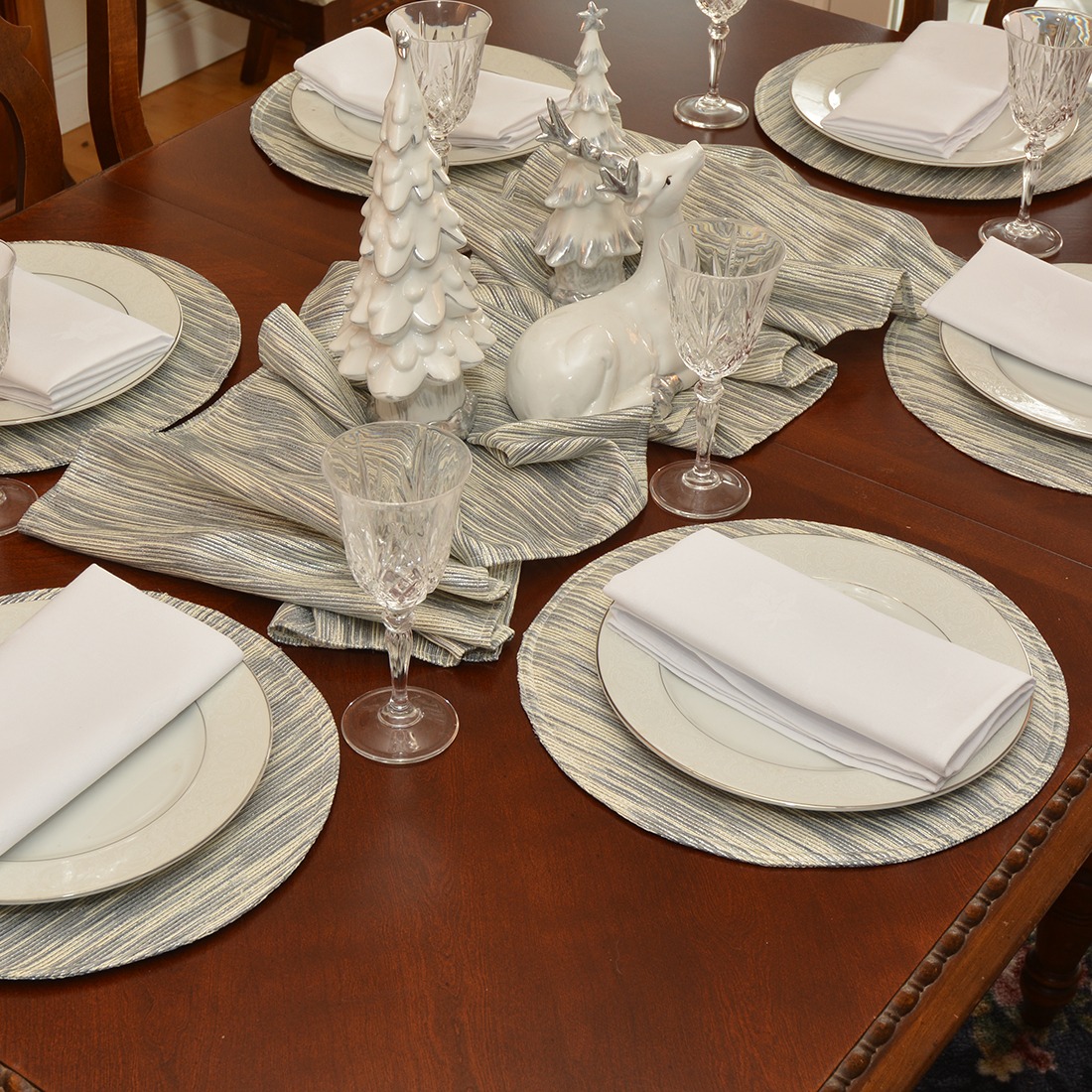 Silver & Cream Metallic Table Linen Collection