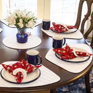 Sweet Pea Linens - Red Daisy Rolled Hem Cloth Napkin (SKU#: R-1010-Y42) - Table Setting